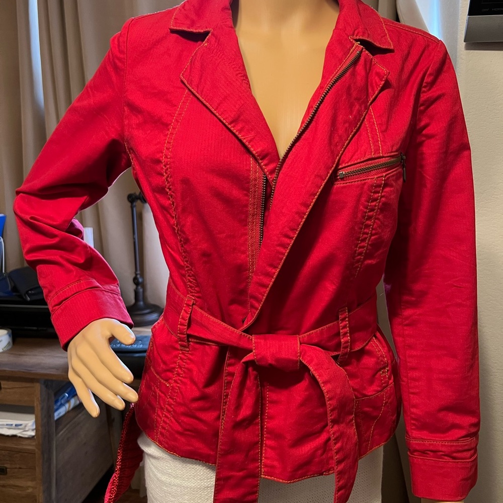 CAbi! Red Nautical zip front cotton jacket with belt. Size Small